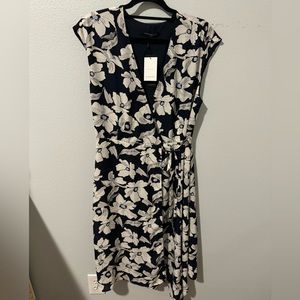 NWT!! Banana Republic Dark Blue Floral Wrap Midi Dress